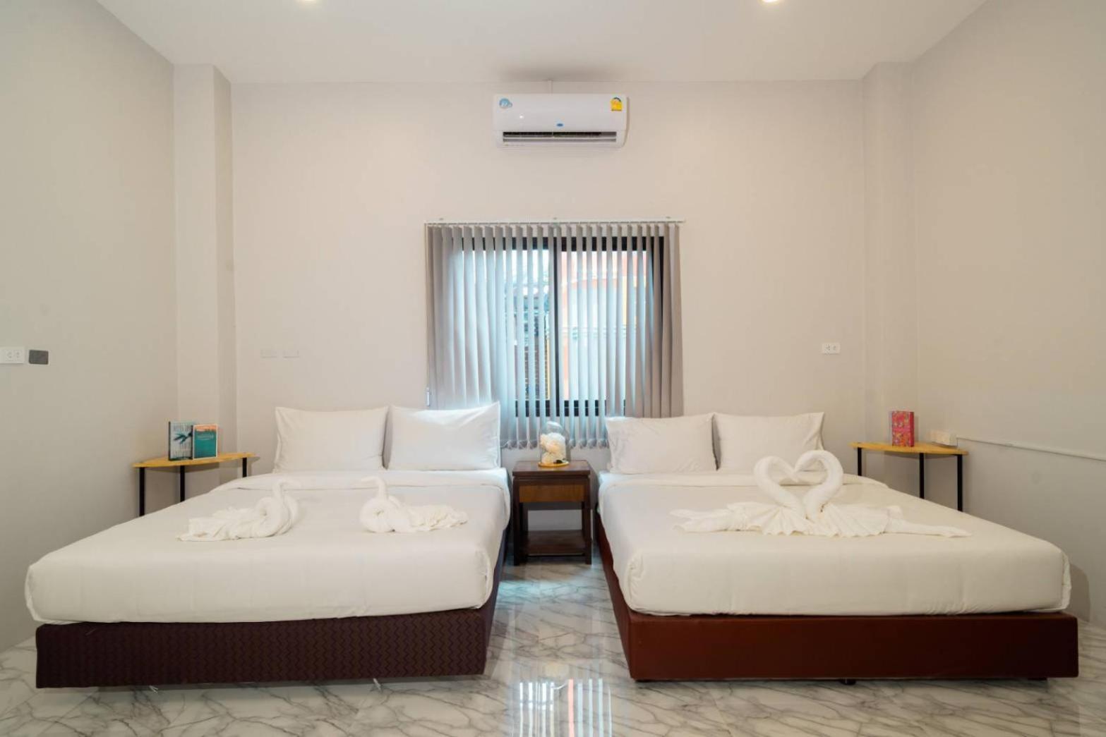 Terminal 58 Hotel Ban Mut Dok Khao Exterior photo