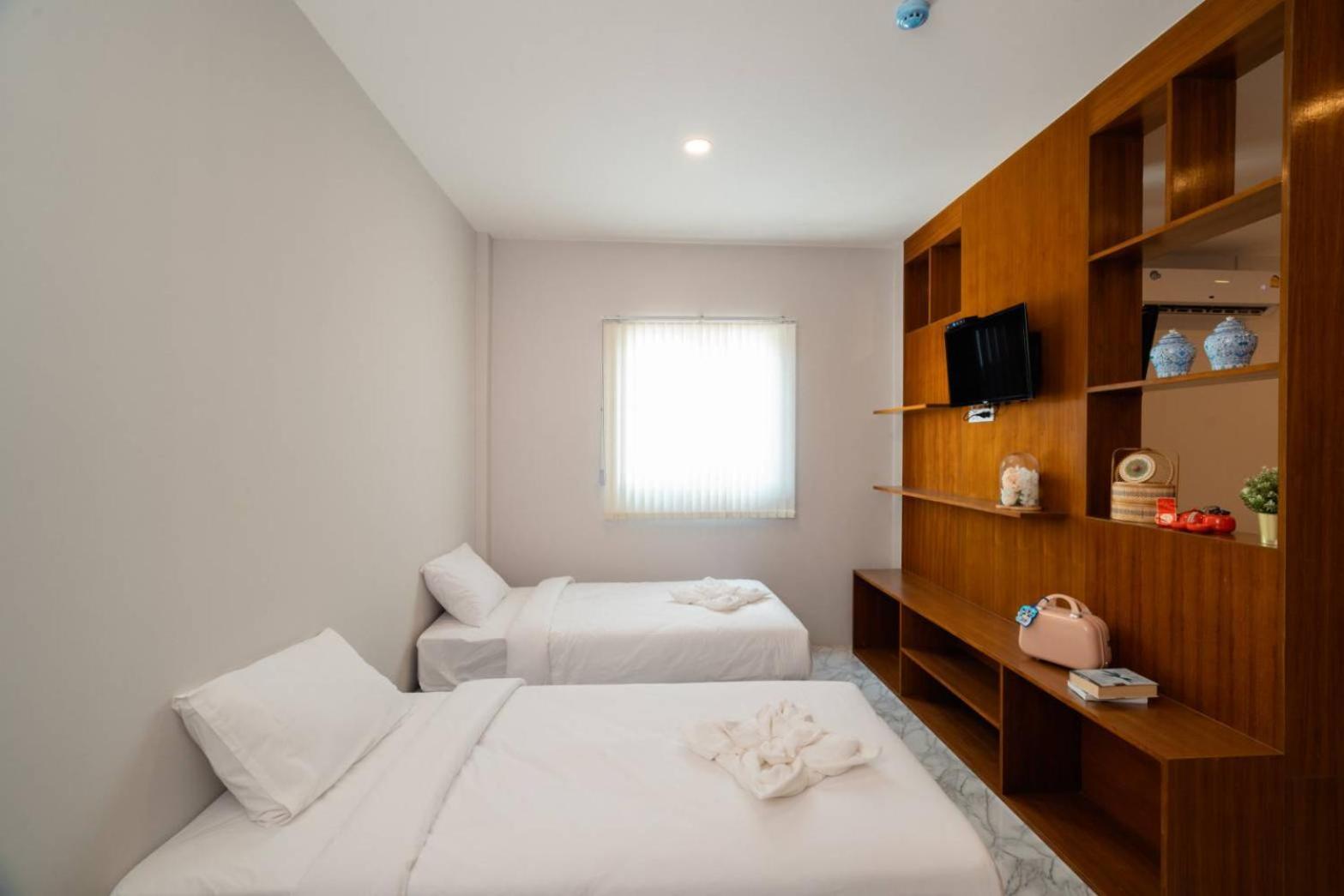 Terminal 58 Hotel Ban Mut Dok Khao Exterior photo